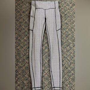 Lululemon black and white houndstooth leggings